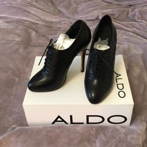 Aldo black heeled booties size US 7.5/EU 39